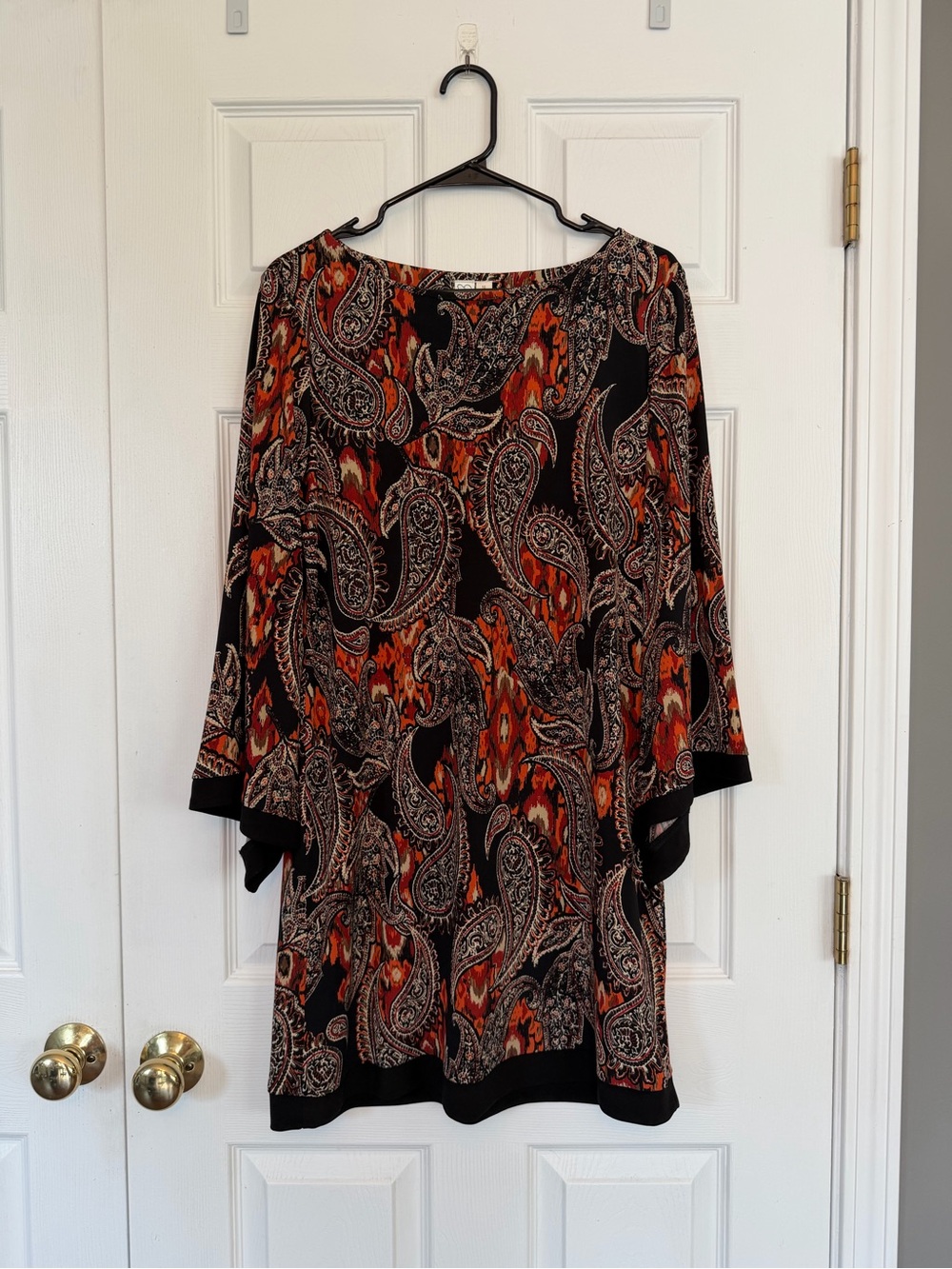 Emma & Michele Black and Orange Paisley Boatneck Tunic. Size 10